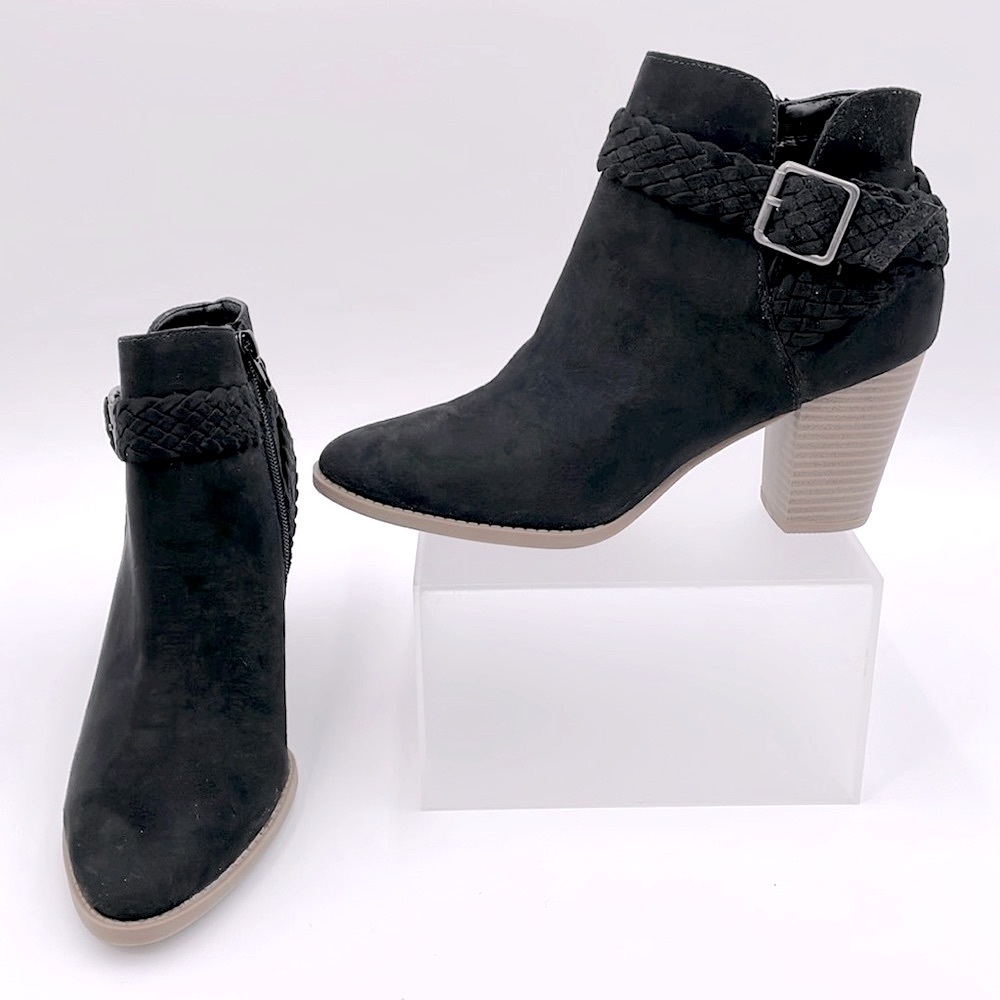 SM New York Barbie Black Suede Boots‎ Braided Accent Ankle Boot 3” Heel - 7.5